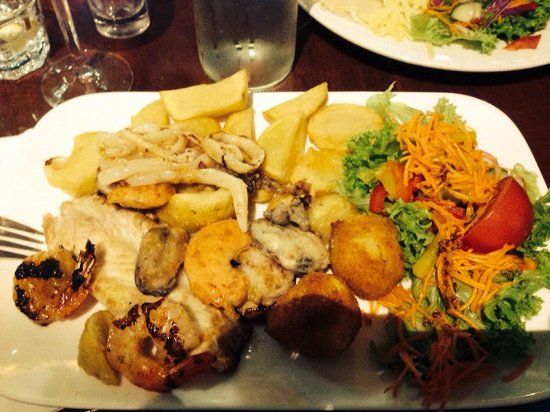 Marinovich's Seafood Restaurant & Cafe